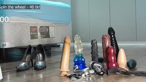 Snapshot of rafaslave chatting on February 14, 4:15 am Rafa Slave online show from February 14, 4:15 am