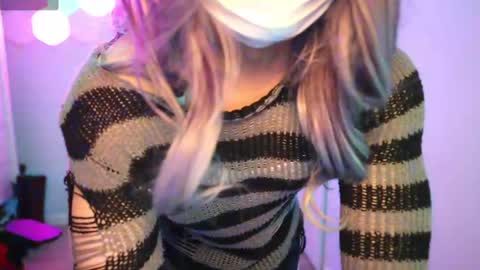keikodances online show from February 15, 1:53 am