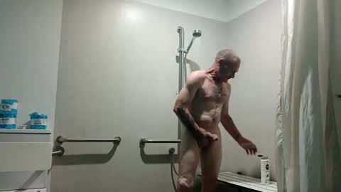 Snapshot of ragingzef69 chatting on February 3, 5:14 pm Bigthickdickinvic online show from February 3, 5:14 pm