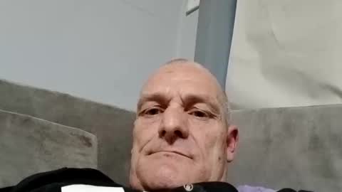 Snapshot of ragingzef69 chatting on November 28, 7:16 pm Bigthickdickinvic online show from November 28, 7:16 pm