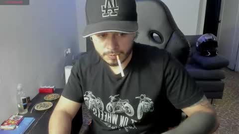 ragnar_lothbrok77 online show from February 3, 10:48 pm