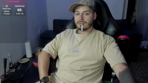 ragnar_lothbrok77 online show from February 26, 5:39 am