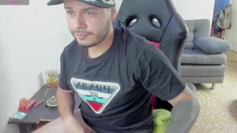 ragnar_lothbrok77 online show from April 17, 5:16 pm