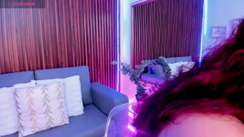 Snapshot of raichell_sweet_curvy chatting on June 2, 2:52 pm raichell_sweet_curvy online show from June 2, 2:52 pm