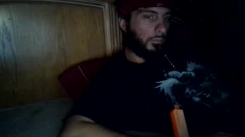 Snapshot of raidersman757 chatting on December 14, 6:19 am hitman online show from December 14, 6:19 am