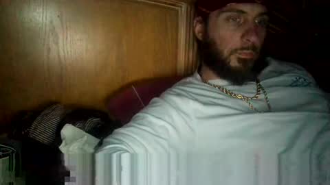 Snapshot of raidersman757 chatting on December 18, 1:44 am hitman online show from December 18, 1:44 am