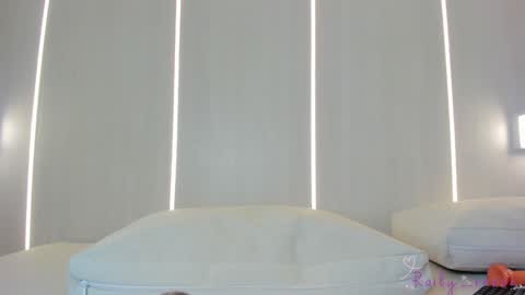 Snapshot of railey_rosse chatting on January 31, 11:56 pm railey_rosse online show from January 31, 11:56 pm