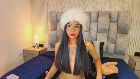 Snapshot of railey_rosse_ chatting on September 25, 9:07 pm Welcome to my room online show from September 25, 9:07 pm