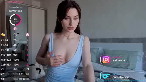 Camilla online show from August 4, 12:52 pm