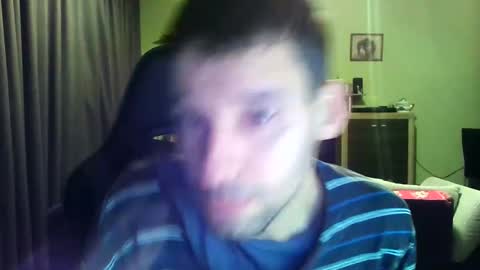 Snapshot of raimondo32 chatting on December 7, 8:44 am Raimondo te Paste online show from December 7, 8:44 am