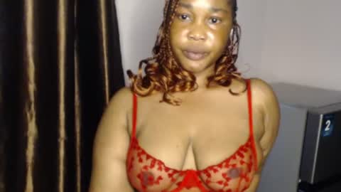Snapshot of raina_reign chatting on June 11, 6:44 am raina online show from June 11, 6:44 am