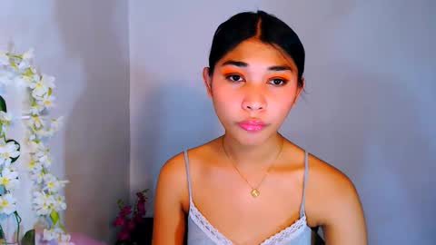 Snapshot of raindrizzle1706 chatting on November 19, 5:40 am raindrizzle1706 online show from November 19, 5:40 am