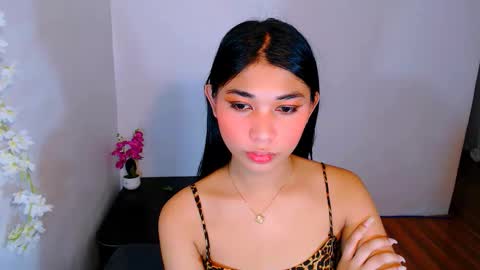 raindrizzle1706 online show from November 21, 7:07 am