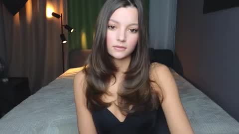 rainevi online show from February 27, 3:23 pm