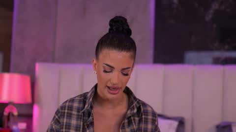 Raisa online show from February 24, 4:38 pm