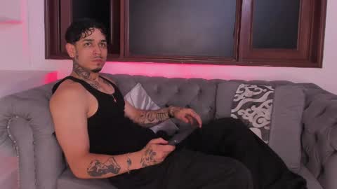 Raizo online show from April 2, 3:15 am