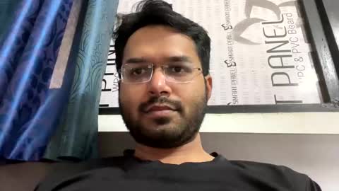 Snapshot of raj_maheesh chatting on January 2, 10:37 am raj_maheesh online show from January 2, 10:37 am