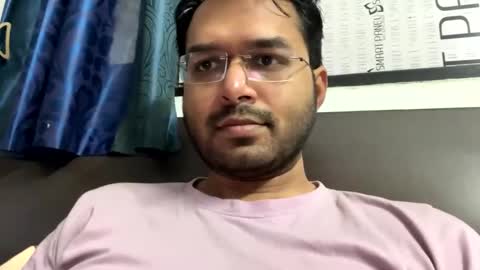 Snapshot of raj_maheesh chatting on January 4, 4:44 am raj_maheesh online show from January 4, 4:44 am