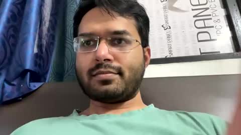 Snapshot of raj_maheesh chatting on January 14, 7:59 am raj_maheesh online show from January 14, 7:59 am