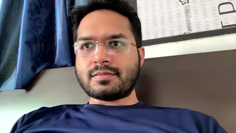 Snapshot of raj_maheesh chatting on February 12, 4:44 am raj_maheesh online show from February 12, 4:44 am