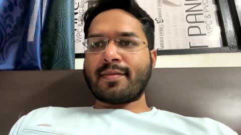 Snapshot of raj_maheesh chatting on February 15, 5:09 am raj_maheesh online show from February 15, 5:09 am