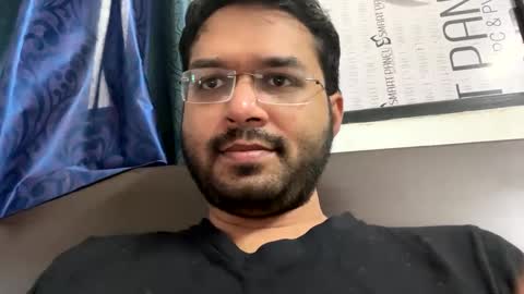 Snapshot of raj_maheesh chatting on February 21, 5:35 am raj_maheesh online show from February 21, 5:35 am