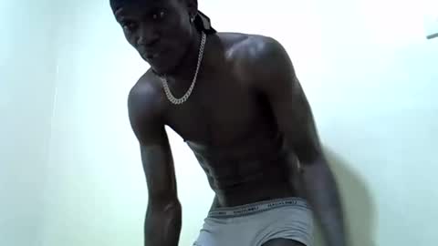 Snapshot of rakeem_1_ chatting on February 21, 7:32 pm rakeem 1  online show from February 21, 7:32 pm