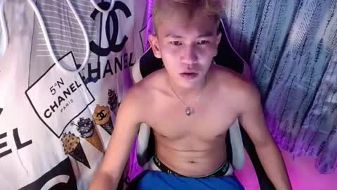 ralfhuge24 online show from December 23, 1:36 am