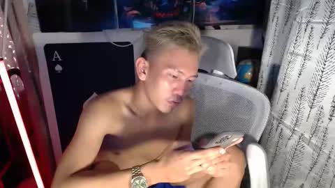 ralfhuge24 online show from March 25, 1:55 am