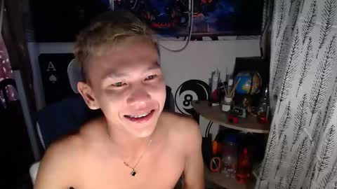 ralfhuge24 online show from March 30, 12:00 am