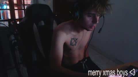 Ramiro online show from December 29, 7:32 pm