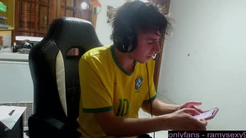 Ramiro online show from November 7, 11:10 am