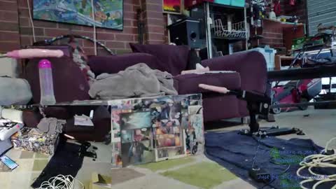 Snapshot of randeehandee chatting on March 9, 7:01 am randeehandee online show from March 9, 7:01 am