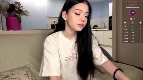 Luna online show from October 1, 1:39 pm