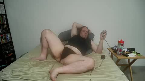 rando1235 online show from May 3, 5:02 am