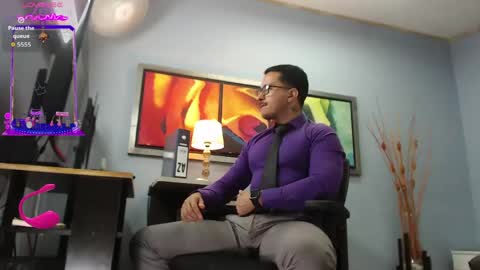 Snapshot of randylukehot chatting on May 3, 8:20 am randylukehot online show from May 3, 8:20 am