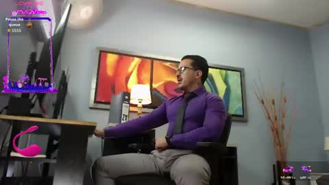 Snapshot of randylukehot chatting on June 10, 7:24 pm randylukehot online show from June 10, 7:24 pm