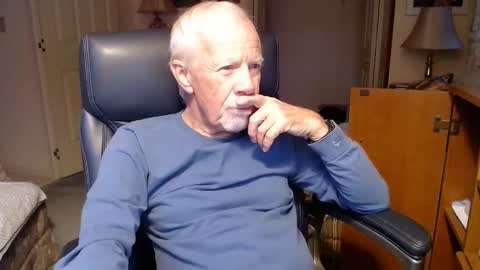 ranger1001 online show from November 23, 8:52 pm