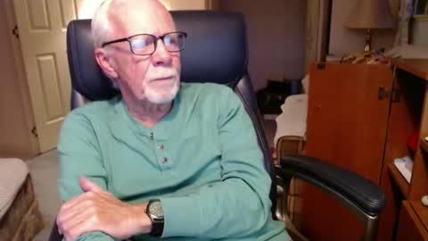 ranger1001 online show from December 18, 9:10 pm