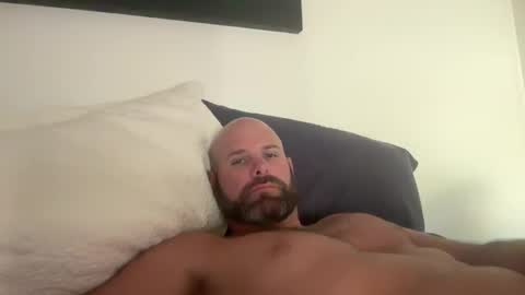 Snapshot of ransguy chatting on January 1, 7:30 am ransguy online show from January 1, 7:30 am