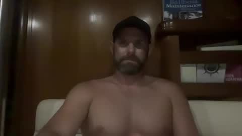 Snapshot of ransguy chatting on February 10, 11:46 am ransguy online show from February 10, 11:46 am