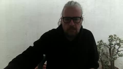 Ran online show from April 12, 9:25 am