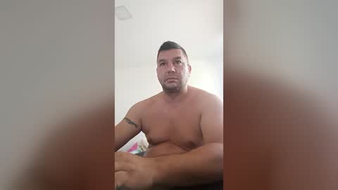 Snapshot of raoul_adi chatting on August 5, 6:27 am raoul_adi online show from August 5, 6:27 am