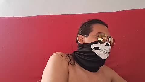 Snapshot of rascal_billy chatting on November 17, 6:35 pm rascal_billy online show from November 17, 6:35 pm