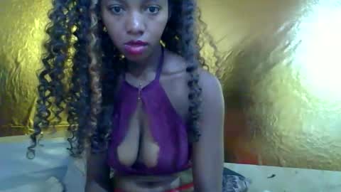 Snapshot of rasoanirinaa chatting on June 11, 7:06 am rasoanirinaa online show from June 11, 7:06 am