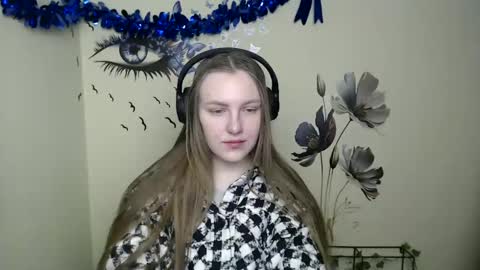 raspberry0101 online show from January 7, 2:08 pm