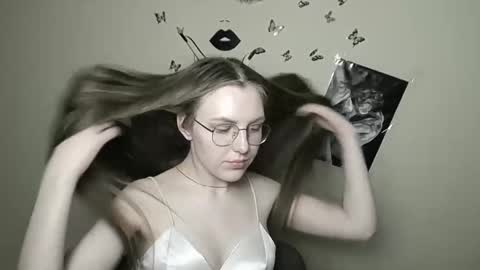 raspberry0101 online show from January 29, 1:48 am