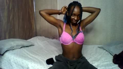 Snapshot of rasta_berry chatting on July 17, 2:51 am rasta online show from July 17, 2:51 am