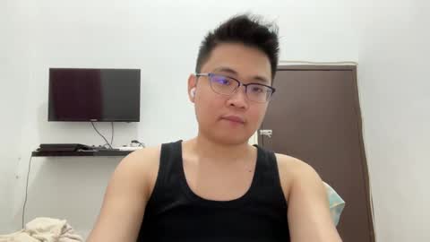 randomnaut online show from February 16, 4:10 pm