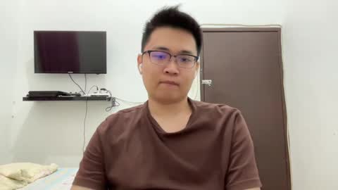 randomnaut online show from February 18, 3:21 pm